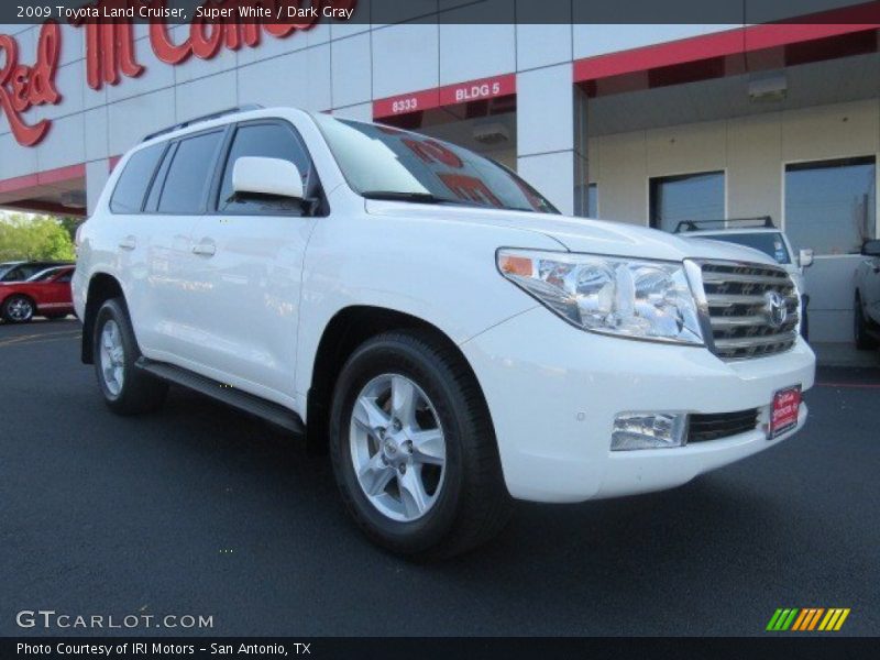 Super White / Dark Gray 2009 Toyota Land Cruiser