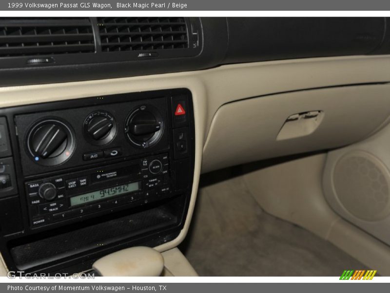Black Magic Pearl / Beige 1999 Volkswagen Passat GLS Wagon