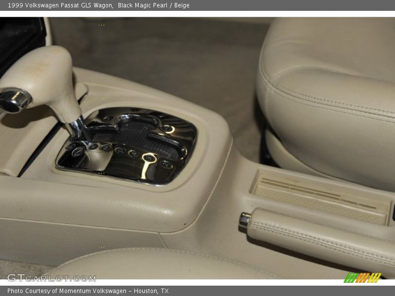 Black Magic Pearl / Beige 1999 Volkswagen Passat GLS Wagon