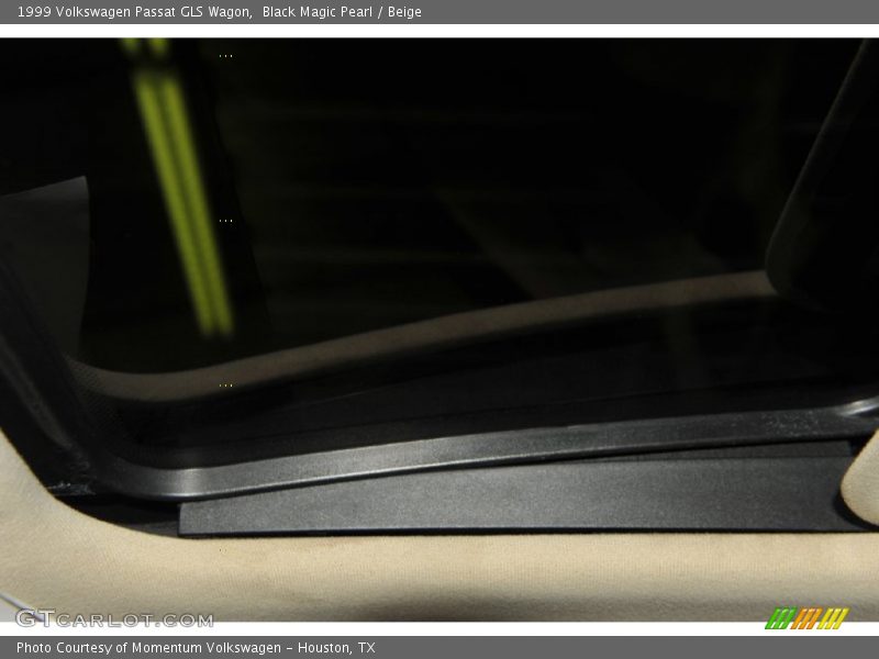 Black Magic Pearl / Beige 1999 Volkswagen Passat GLS Wagon