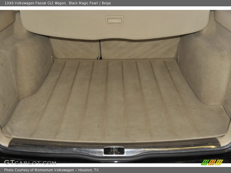 Black Magic Pearl / Beige 1999 Volkswagen Passat GLS Wagon