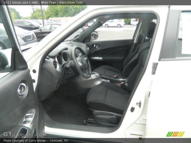 White Pearl / Black/Silver Trim 2011 Nissan Juke S AWD