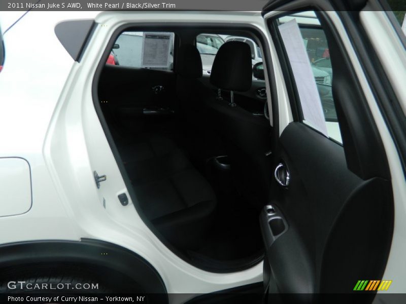 White Pearl / Black/Silver Trim 2011 Nissan Juke S AWD