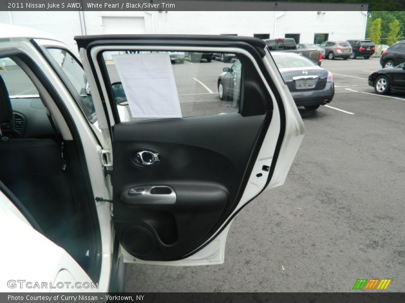 White Pearl / Black/Silver Trim 2011 Nissan Juke S AWD