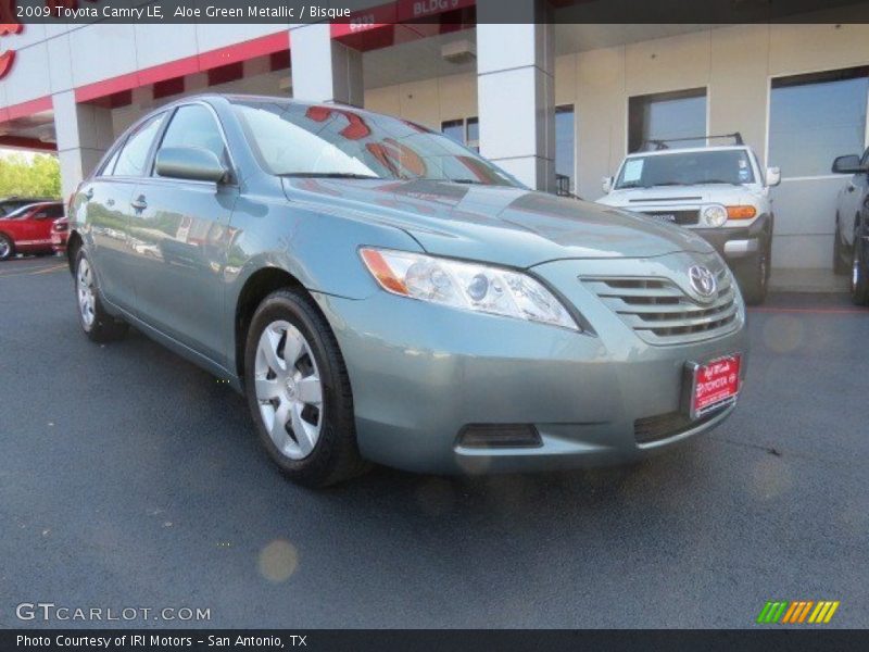 Aloe Green Metallic / Bisque 2009 Toyota Camry LE