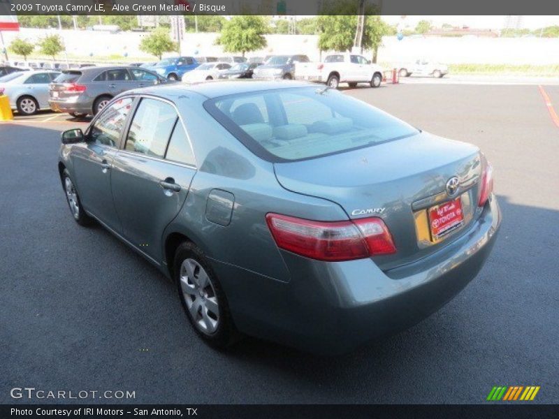 Aloe Green Metallic / Bisque 2009 Toyota Camry LE
