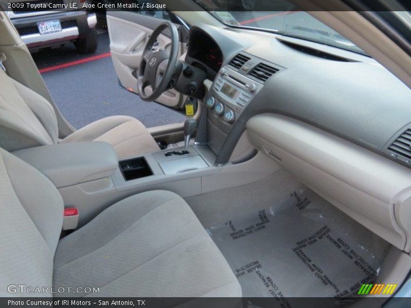 Aloe Green Metallic / Bisque 2009 Toyota Camry LE