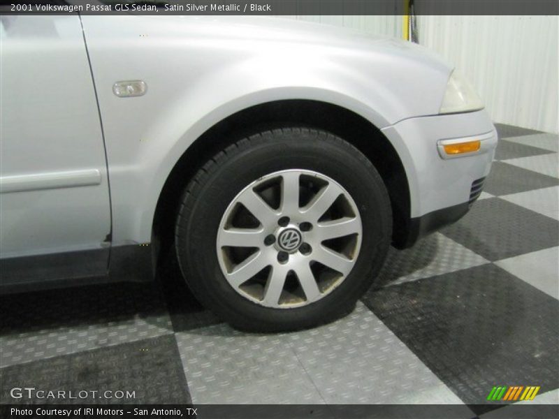 Satin Silver Metallic / Black 2001 Volkswagen Passat GLS Sedan