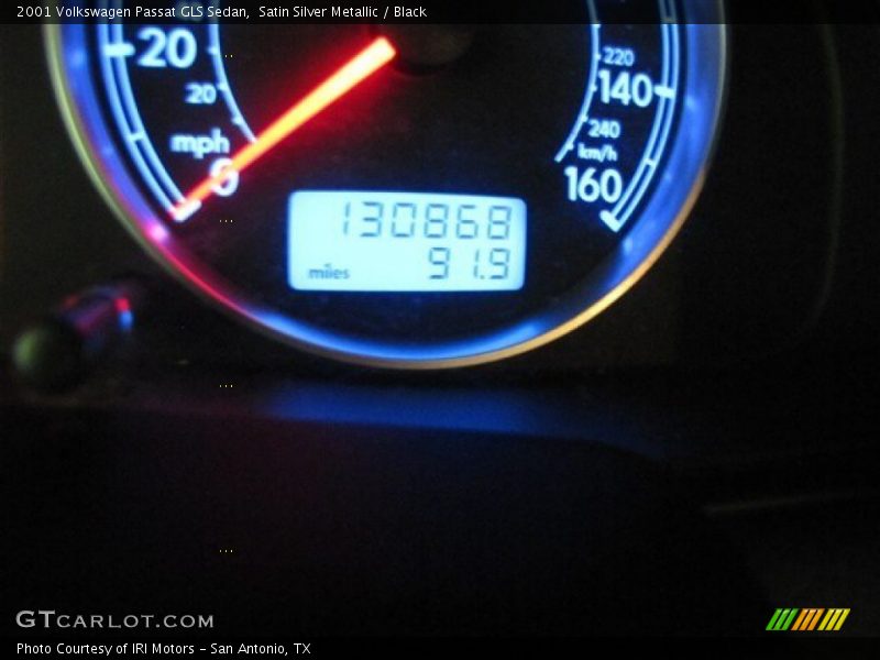 Satin Silver Metallic / Black 2001 Volkswagen Passat GLS Sedan