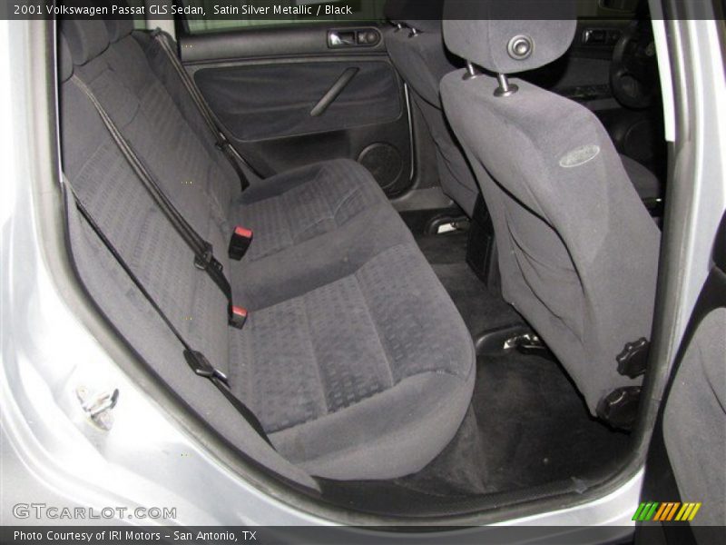Satin Silver Metallic / Black 2001 Volkswagen Passat GLS Sedan