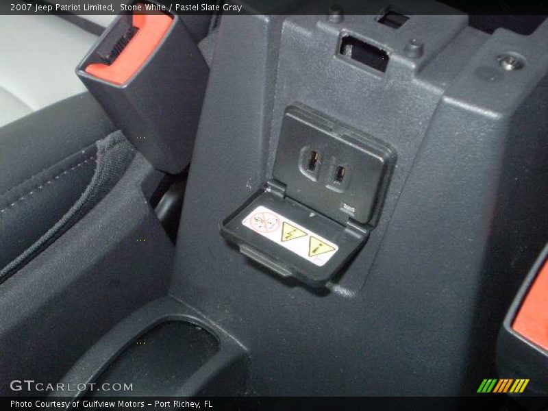 Stone White / Pastel Slate Gray 2007 Jeep Patriot Limited