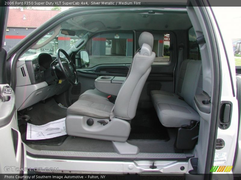 Silver Metallic / Medium Flint 2006 Ford F350 Super Duty XLT SuperCab 4x4
