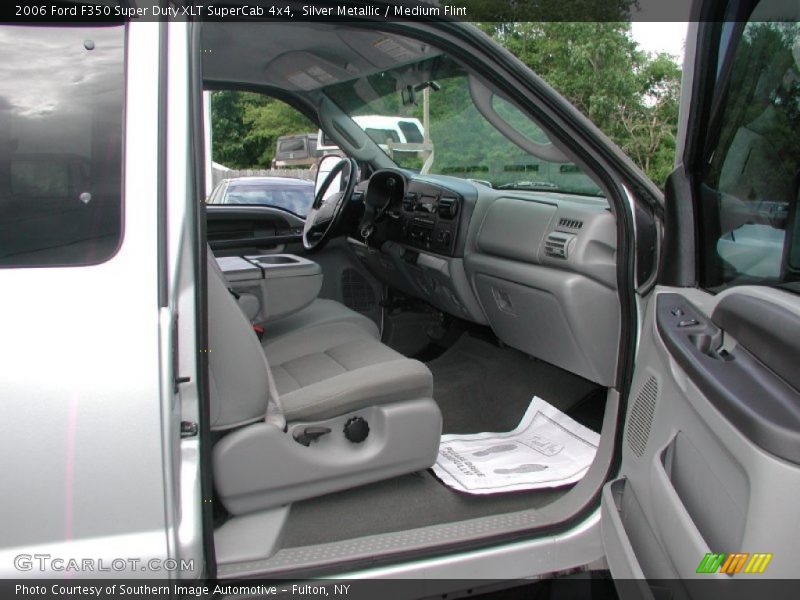 Silver Metallic / Medium Flint 2006 Ford F350 Super Duty XLT SuperCab 4x4