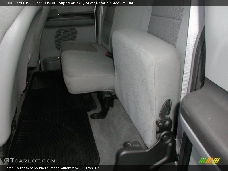 Silver Metallic / Medium Flint 2006 Ford F350 Super Duty XLT SuperCab 4x4