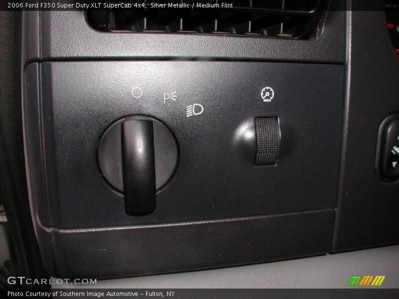 Silver Metallic / Medium Flint 2006 Ford F350 Super Duty XLT SuperCab 4x4