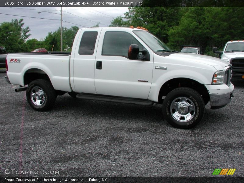 Oxford White / Medium Flint 2005 Ford F350 Super Duty FX4 SuperCab 4x4