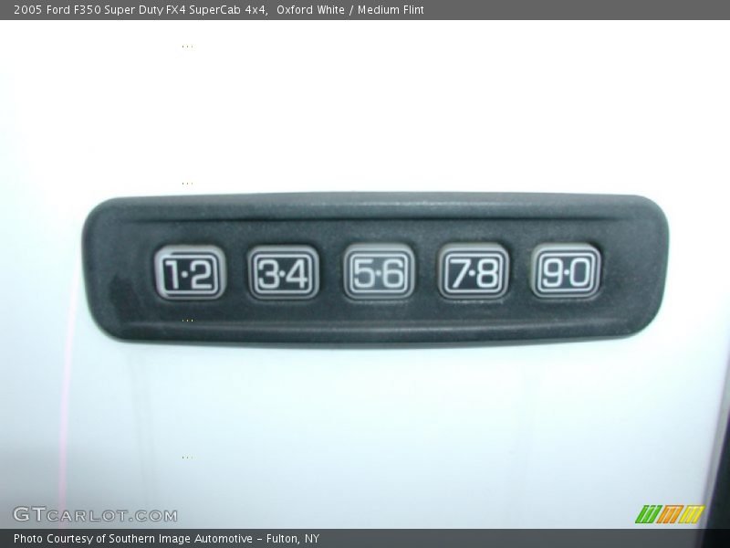 Oxford White / Medium Flint 2005 Ford F350 Super Duty FX4 SuperCab 4x4