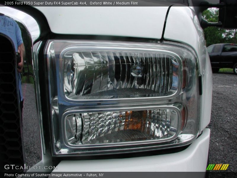 Oxford White / Medium Flint 2005 Ford F350 Super Duty FX4 SuperCab 4x4