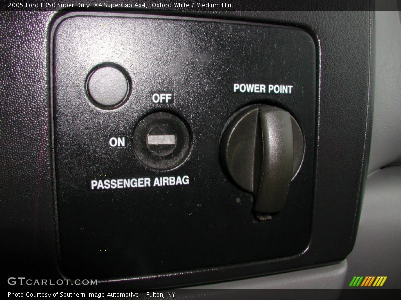 Oxford White / Medium Flint 2005 Ford F350 Super Duty FX4 SuperCab 4x4