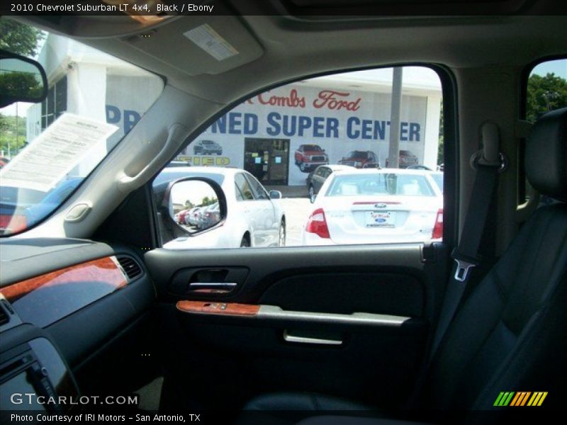 Black / Ebony 2010 Chevrolet Suburban LT 4x4