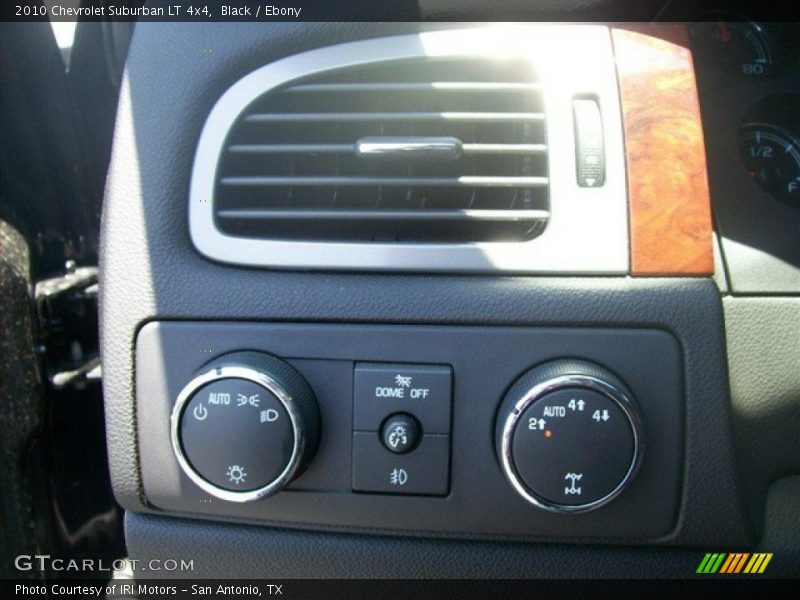 Black / Ebony 2010 Chevrolet Suburban LT 4x4