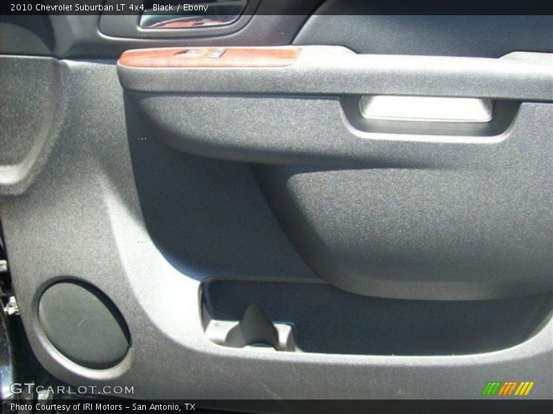 Black / Ebony 2010 Chevrolet Suburban LT 4x4
