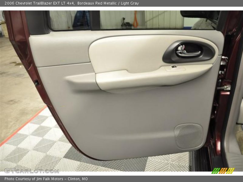 Bordeaux Red Metallic / Light Gray 2006 Chevrolet TrailBlazer EXT LT 4x4