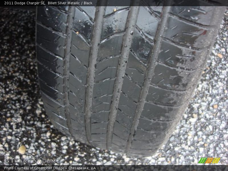 Billett Silver Metallic / Black 2011 Dodge Charger SE