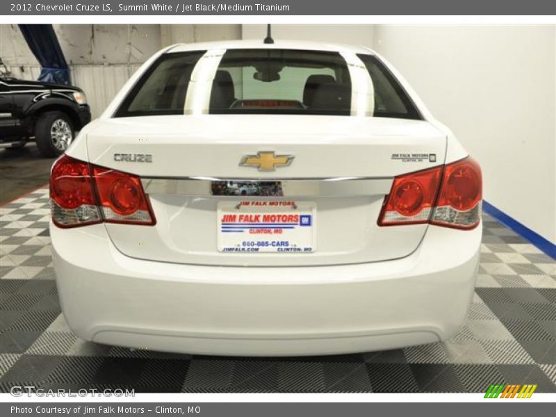 Summit White / Jet Black/Medium Titanium 2012 Chevrolet Cruze LS