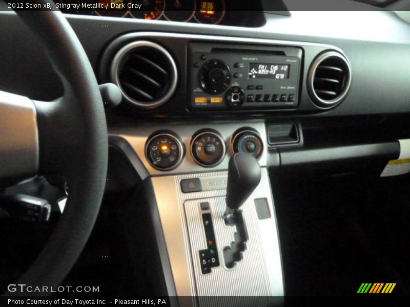 Stingray Metallic / Dark Gray 2012 Scion xB