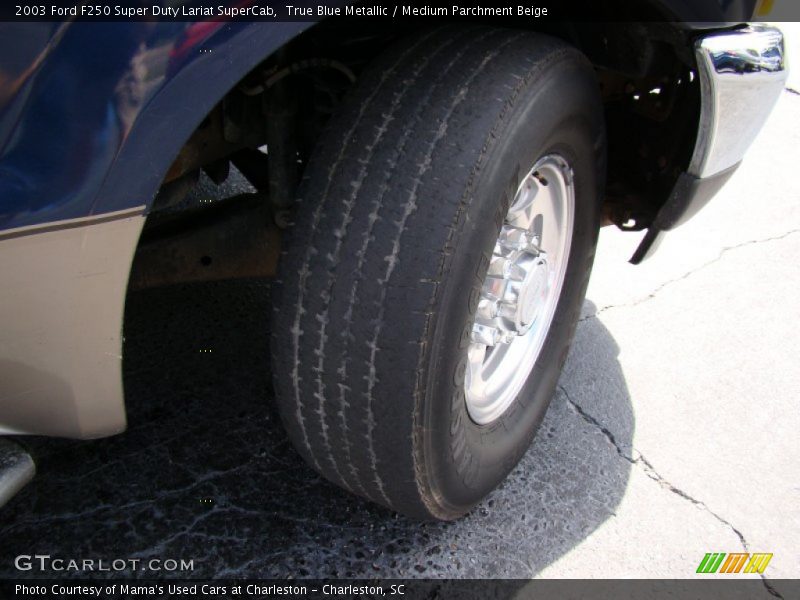 True Blue Metallic / Medium Parchment Beige 2003 Ford F250 Super Duty Lariat SuperCab