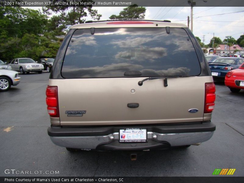 Arizona Beige Metallic / Medium Parchment 2001 Ford Expedition XLT