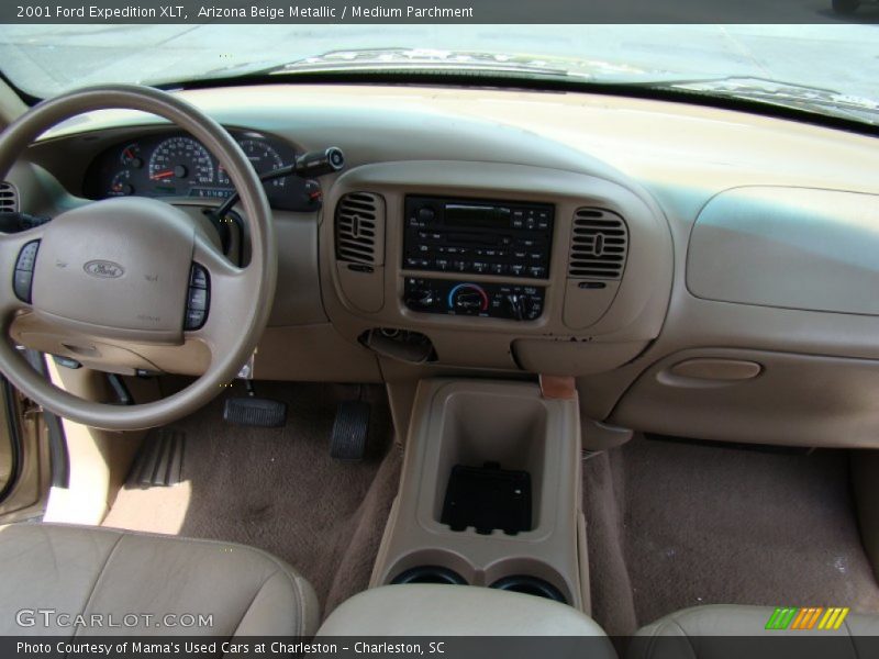 Arizona Beige Metallic / Medium Parchment 2001 Ford Expedition XLT