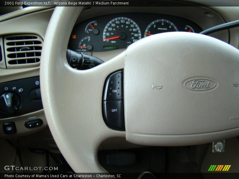 Arizona Beige Metallic / Medium Parchment 2001 Ford Expedition XLT