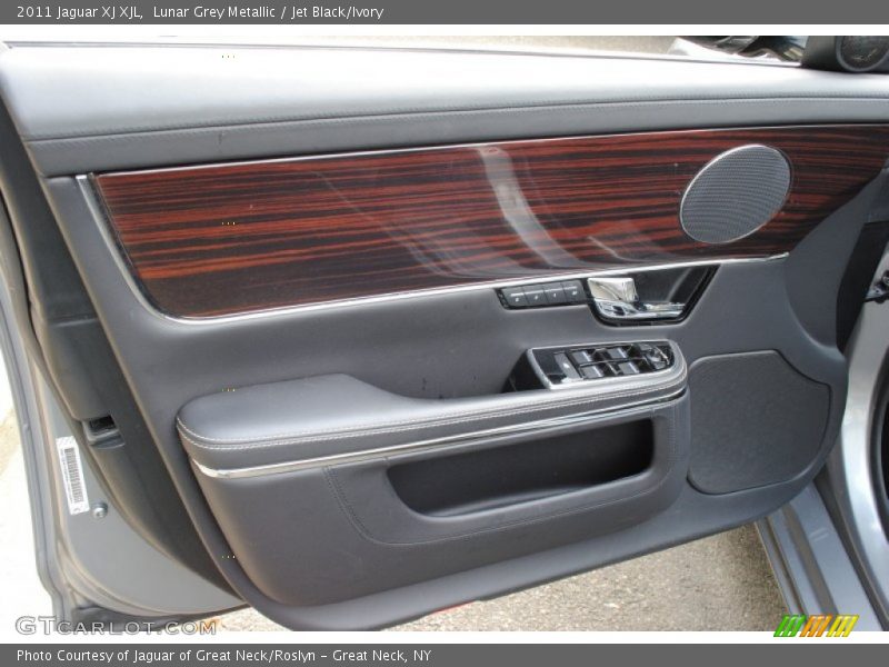 Door Panel of 2011 XJ XJL