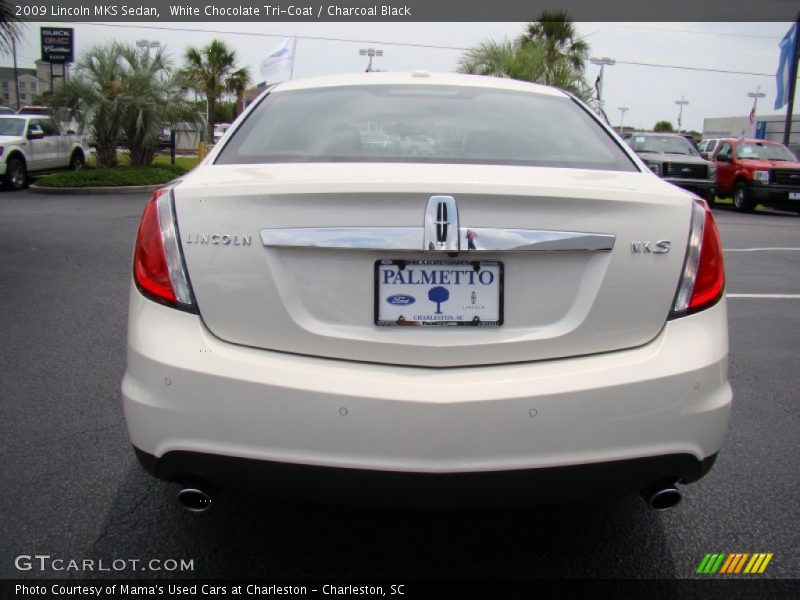 White Chocolate Tri-Coat / Charcoal Black 2009 Lincoln MKS Sedan
