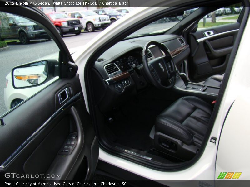 White Chocolate Tri-Coat / Charcoal Black 2009 Lincoln MKS Sedan