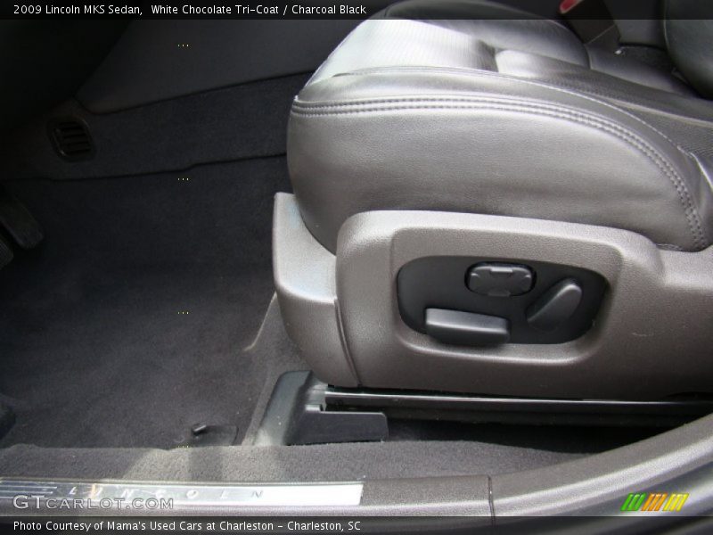 White Chocolate Tri-Coat / Charcoal Black 2009 Lincoln MKS Sedan