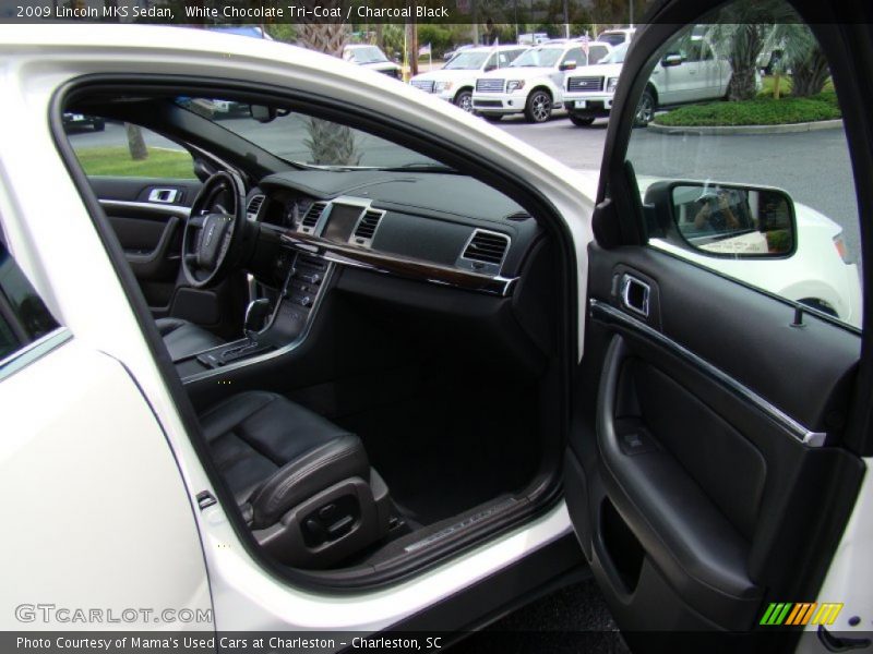 White Chocolate Tri-Coat / Charcoal Black 2009 Lincoln MKS Sedan