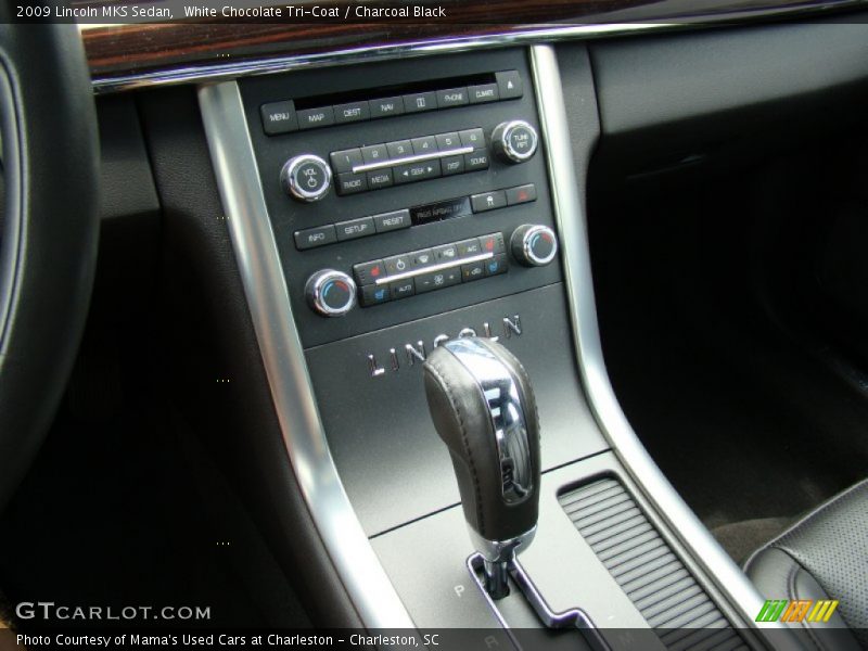 White Chocolate Tri-Coat / Charcoal Black 2009 Lincoln MKS Sedan