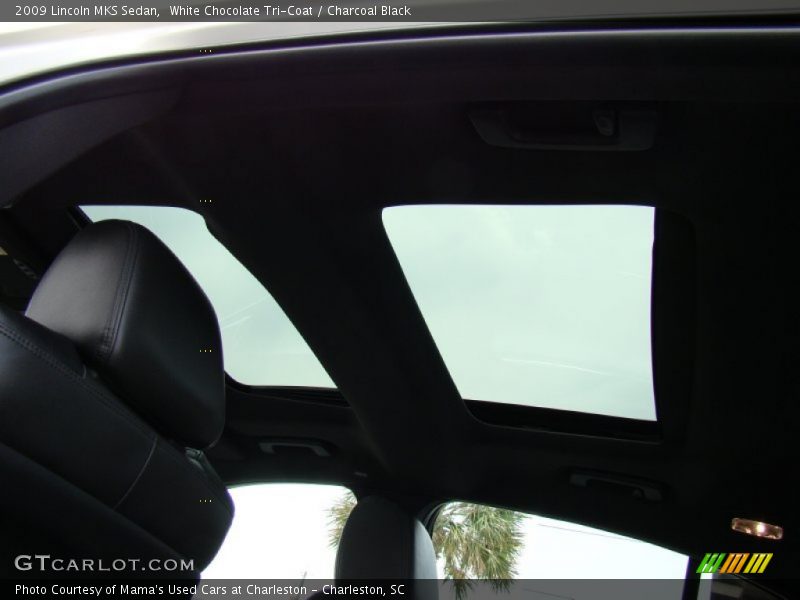 White Chocolate Tri-Coat / Charcoal Black 2009 Lincoln MKS Sedan