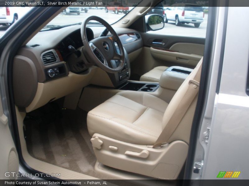 Silver Birch Metallic / Light Tan 2009 GMC Yukon SLT