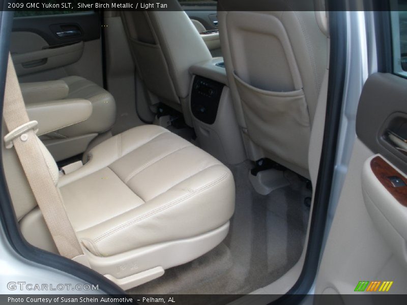 Silver Birch Metallic / Light Tan 2009 GMC Yukon SLT