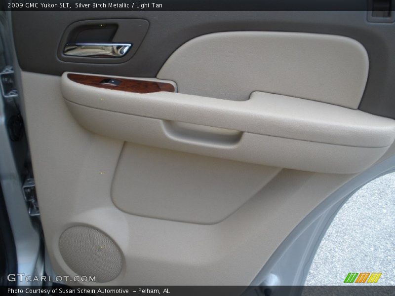 Silver Birch Metallic / Light Tan 2009 GMC Yukon SLT