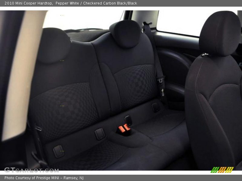 Pepper White / Checkered Carbon Black/Black 2010 Mini Cooper Hardtop