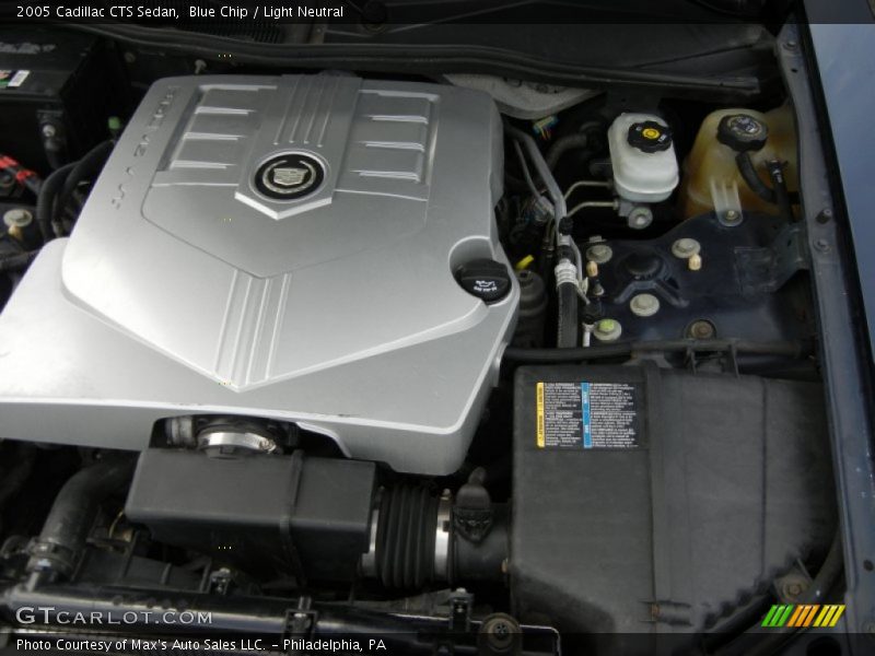 Blue Chip / Light Neutral 2005 Cadillac CTS Sedan
