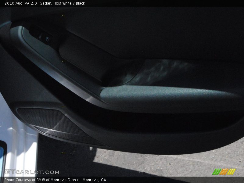 Ibis White / Black 2010 Audi A4 2.0T Sedan