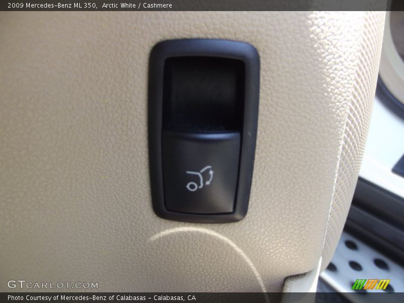 Arctic White / Cashmere 2009 Mercedes-Benz ML 350
