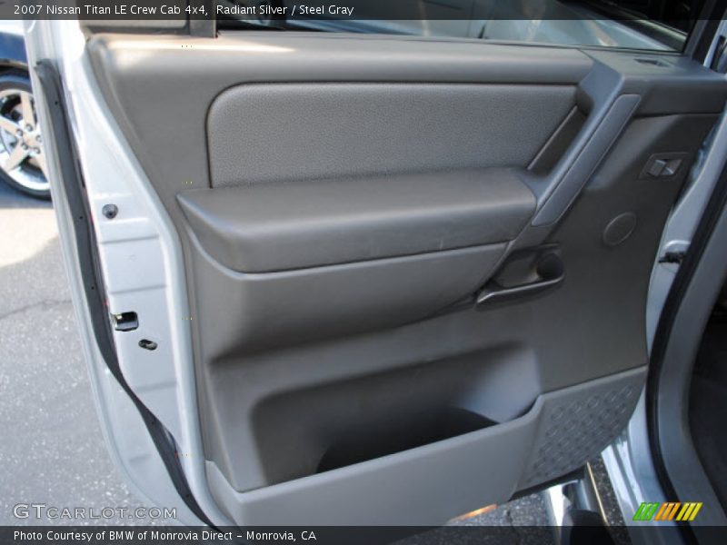 Radiant Silver / Steel Gray 2007 Nissan Titan LE Crew Cab 4x4
