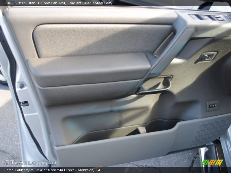 Radiant Silver / Steel Gray 2007 Nissan Titan LE Crew Cab 4x4